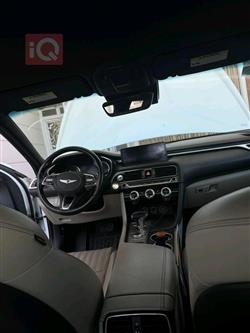 جنسس G70